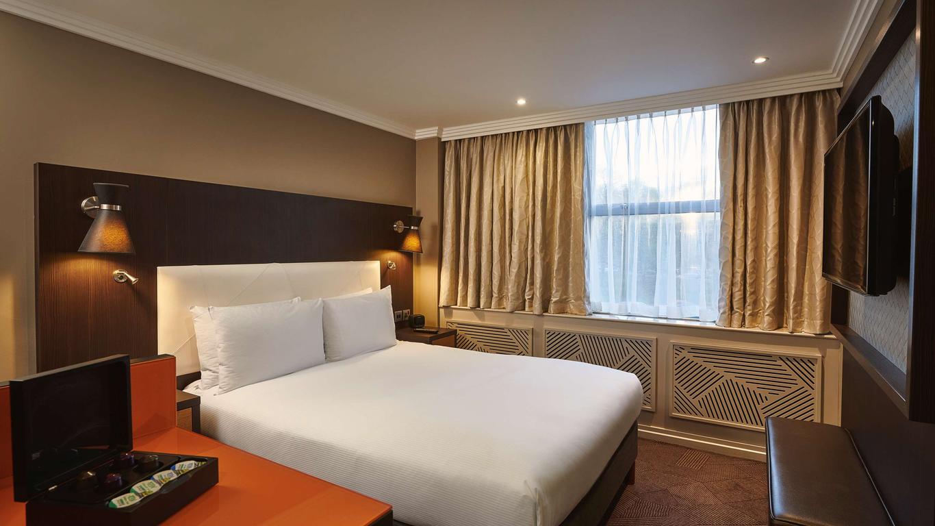 DoubleTree by Hilton London Ealing