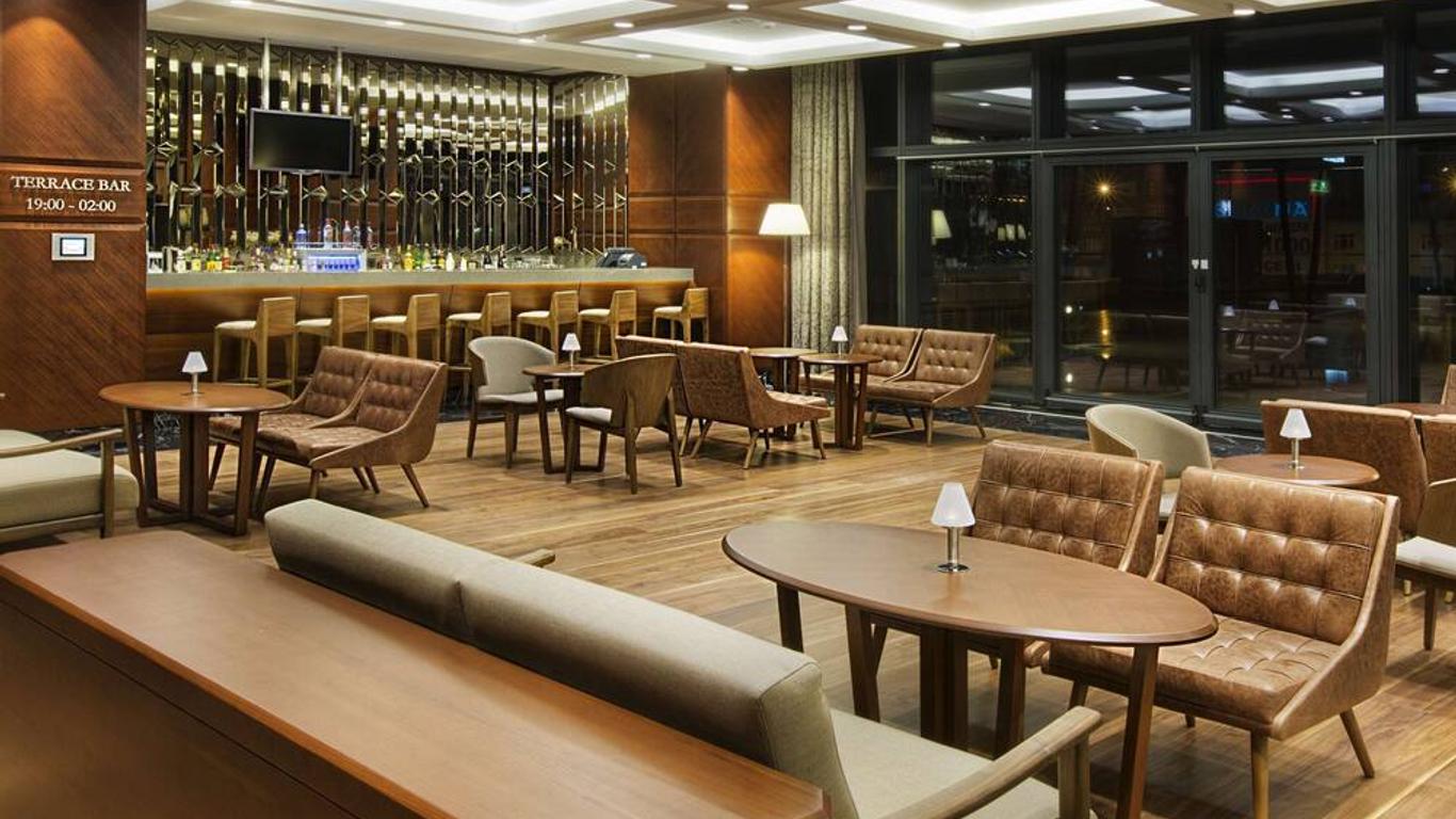 DoubleTree by Hilton Istanbul - Avcilar